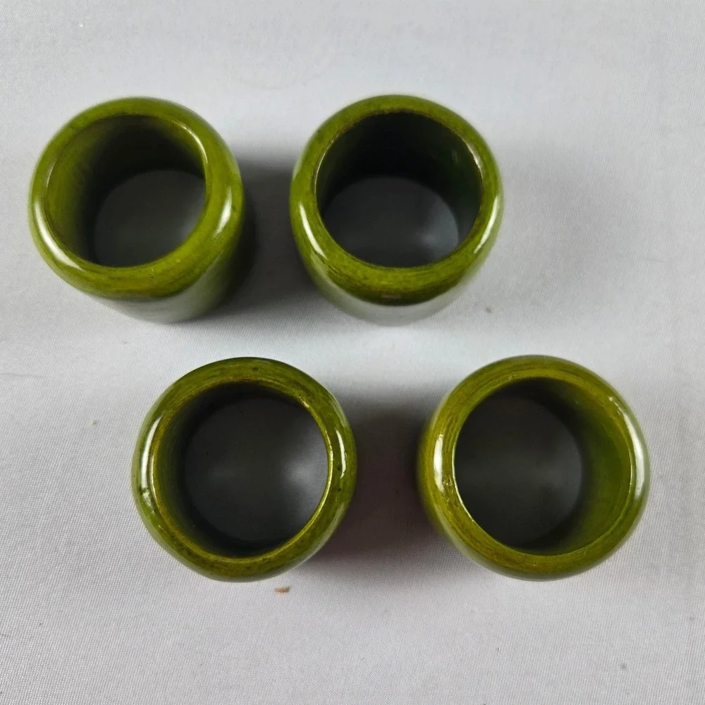 Vintage Set of 4 Olive Green Wooden Napkin Rings Mid Century Modern MCM